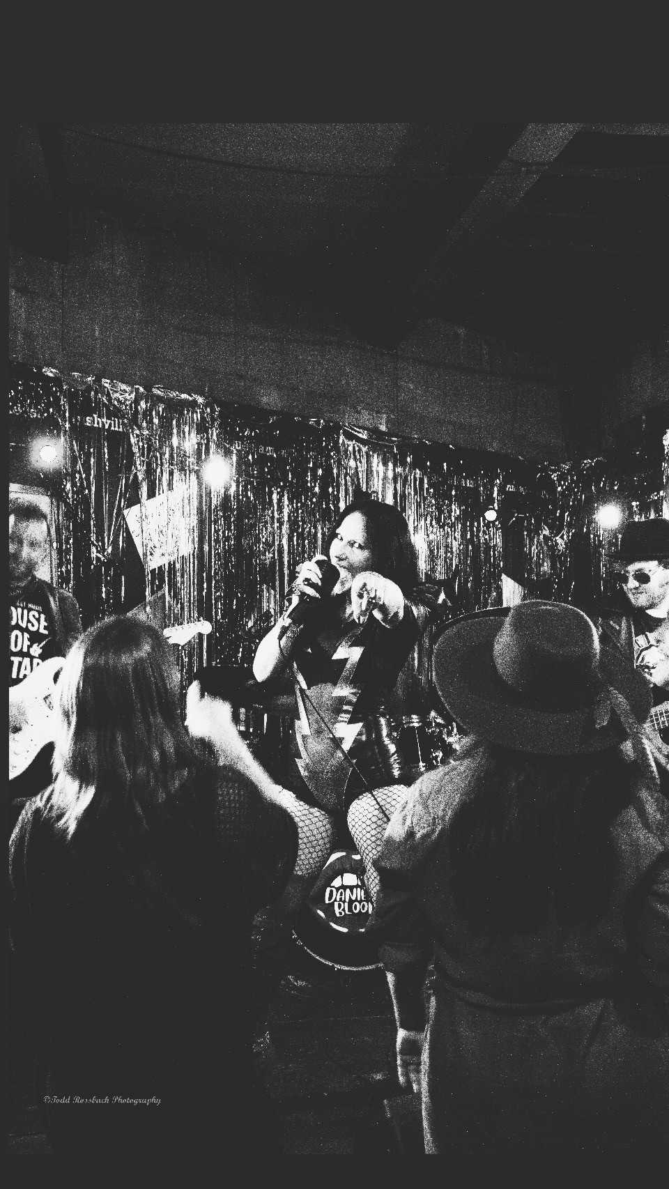 Danielle Bloom early performance